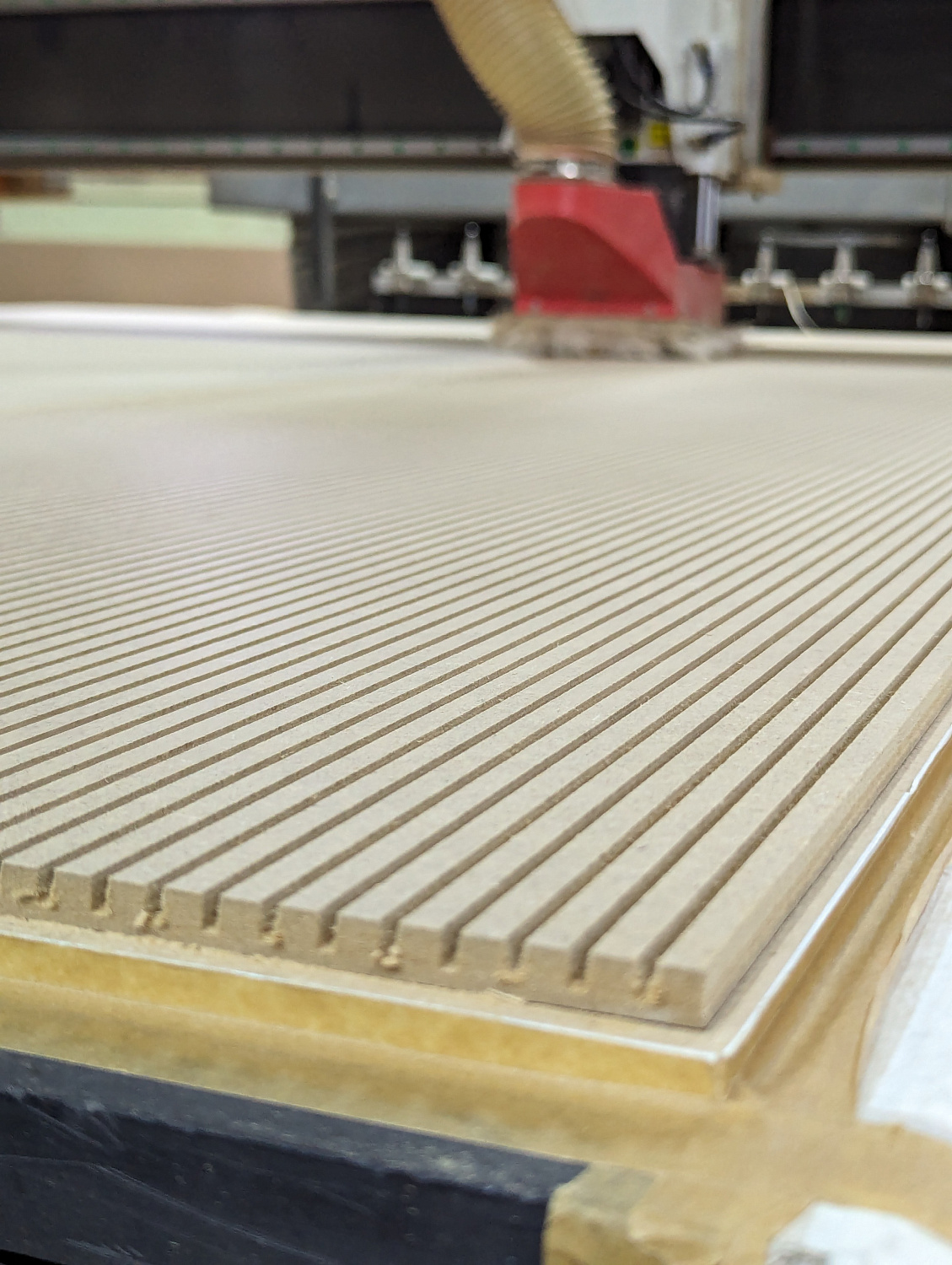 Раскрой МДФ, фанеры и ЛДСП